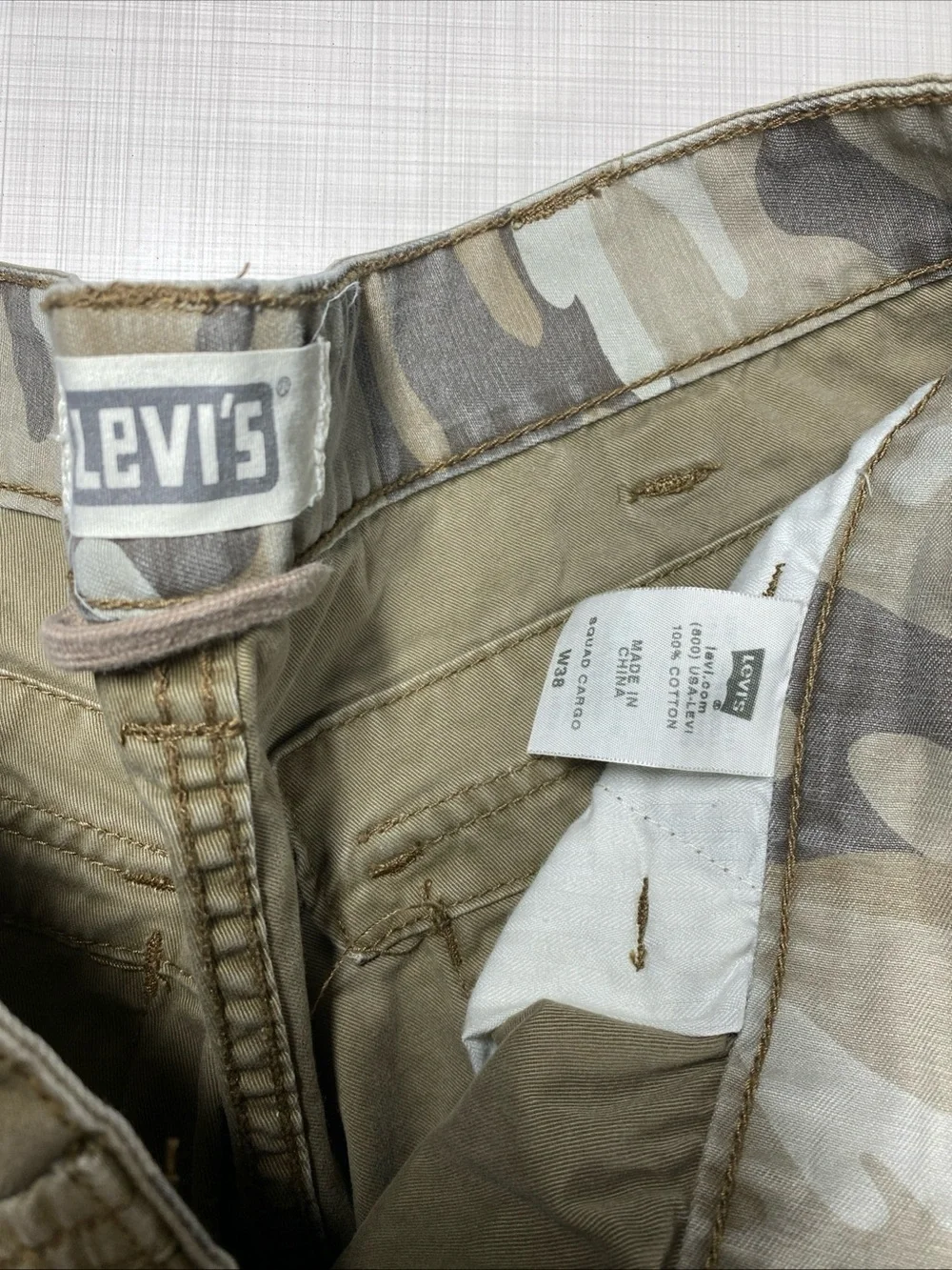 Levi’s Squad Cargo Shorts men’s 38 baggy skater shorts 12” inseam